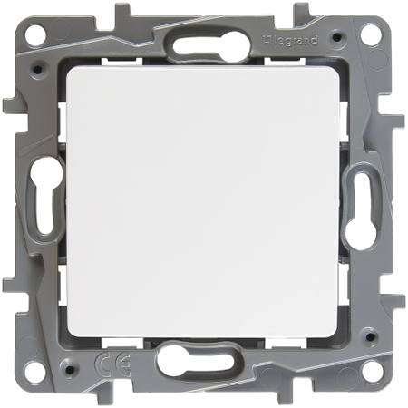 Legrand  Etika  Белый Переключатель механизм 10АХ 250В, винтовые зажимы 672205
