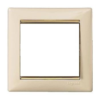 Legrand Valena  Слоновая Кость/Золото Рамка штрих 1-местная универсальная /774151