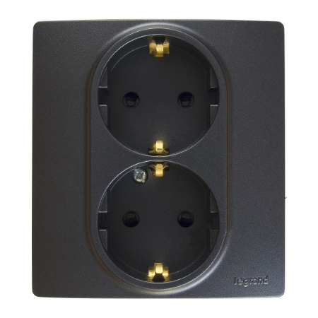 Legrand  Etika  Антрацит Розетка Моноблок со шторками 2х(2К+З) 16А, 250В 672633