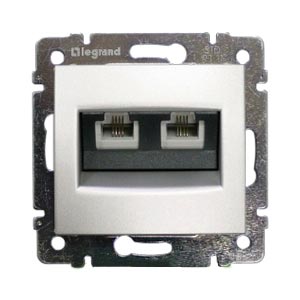 Legrand Valena  Алюминий  Розетка механизм компьютерная 2-местная RJ45 UTP категория 5e без захватов /770239