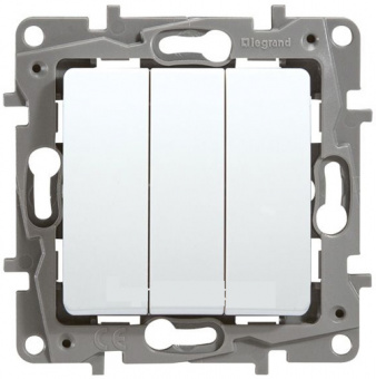 Legrand  Etika  Белый Выключатель механизм 3-клавишный 10АХ 250В 672213